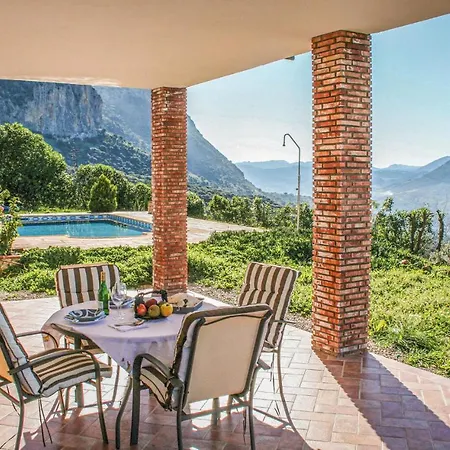 Holiday home Stunning In With Wifi